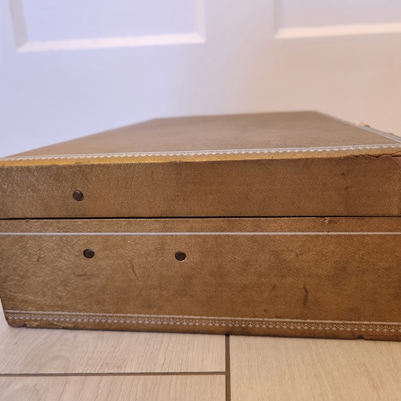 ✨️Vintage Golden MELE 60's Jewelry Box✨️ - Picture 6 of 6